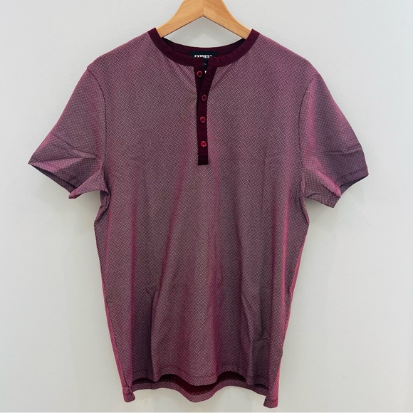 Express Men’s Geo Print Short Sleeve Henley Shirt Size M - Picture 1 of 8
